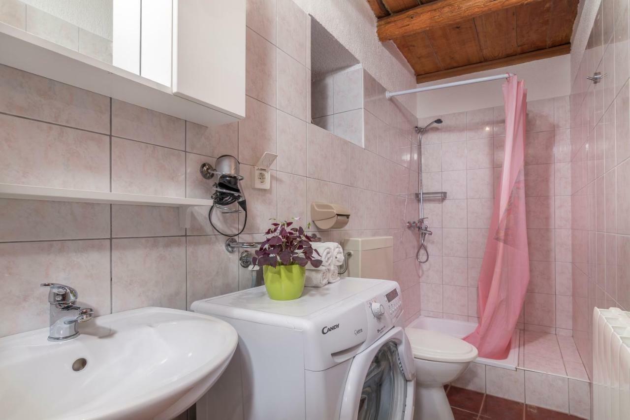 Apartmani Zikovic 포레치 외부 사진