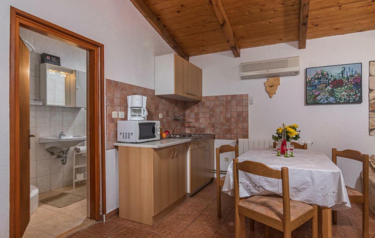 Apartmani Zikovic 포레치 외부 사진